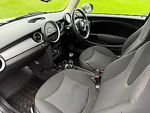 Used 2013 MINI One White - Interior and Exterior details 13