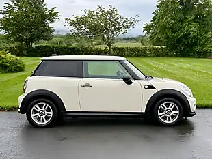 Used 2013 MINI One White - Interior and Exterior details 5
