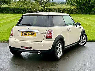 Used 2013 MINI One White - Interior and Exterior details 7