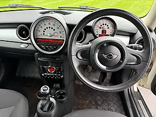 Used 2013 MINI One White - Interior and Exterior details 8