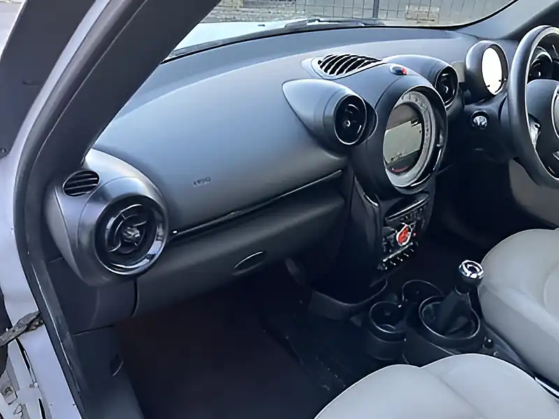 Used 2013 MINI Paceman Cooper ALL4 (jcw Aero Body Kit) White - Interior and Exterior details 11