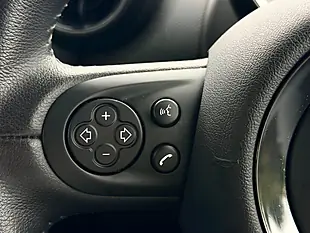 Used 2013 MINI Paceman Cooper Black - Interior and Exterior details 16