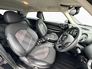 Used 2013 MINI Paceman Cooper Black - Interior and Exterior details 5