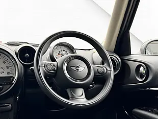 Used 2013 MINI Paceman Cooper Black - Interior and Exterior details 8