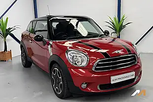 Used 2013 MINI Paceman Cooper Blazing Red - Interior and Exterior details 11