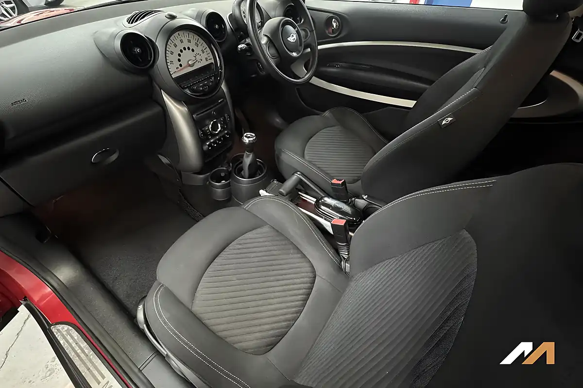 Used 2013 MINI Paceman Cooper Blazing Red - Interior and Exterior details 17