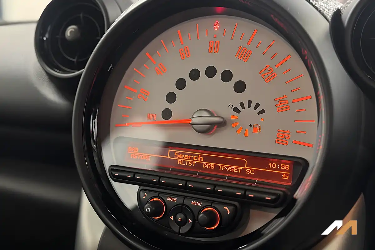 Used 2013 MINI Paceman Cooper Blazing Red - Interior and Exterior details 20