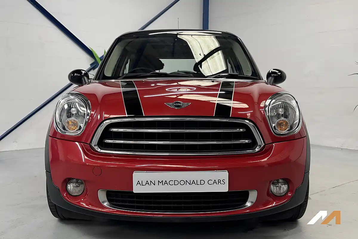 Used 2013 MINI Paceman Cooper Blazing Red - Interior and Exterior details 4