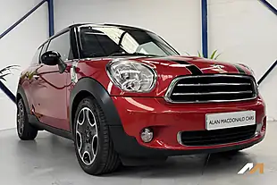 Used 2013 MINI Paceman Cooper Blazing Red - Interior and Exterior details 7