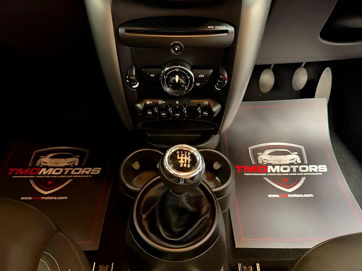 Used 2013 MINI Paceman Cooper Grey - Interior and Exterior details 12