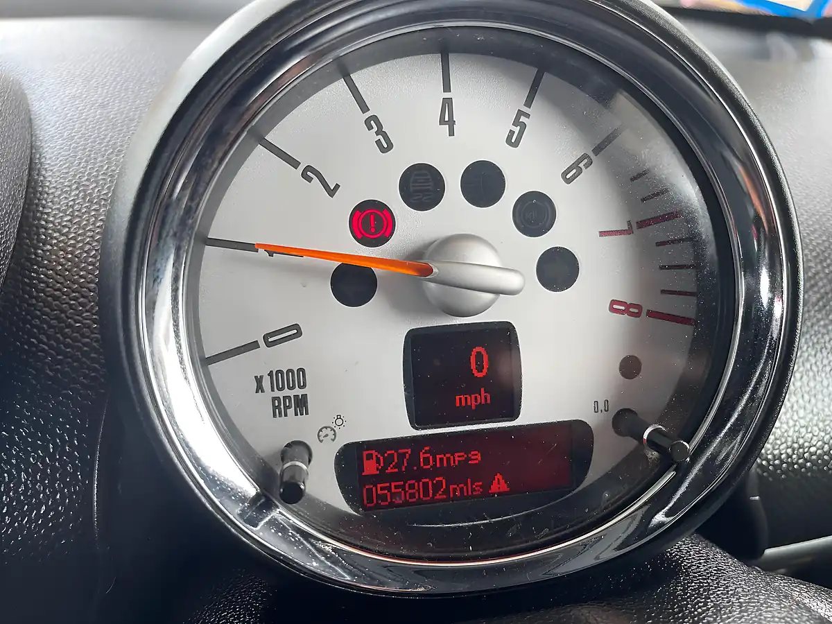 Used 2013 MINI Paceman Cooper S Black - Interior and Exterior details 12