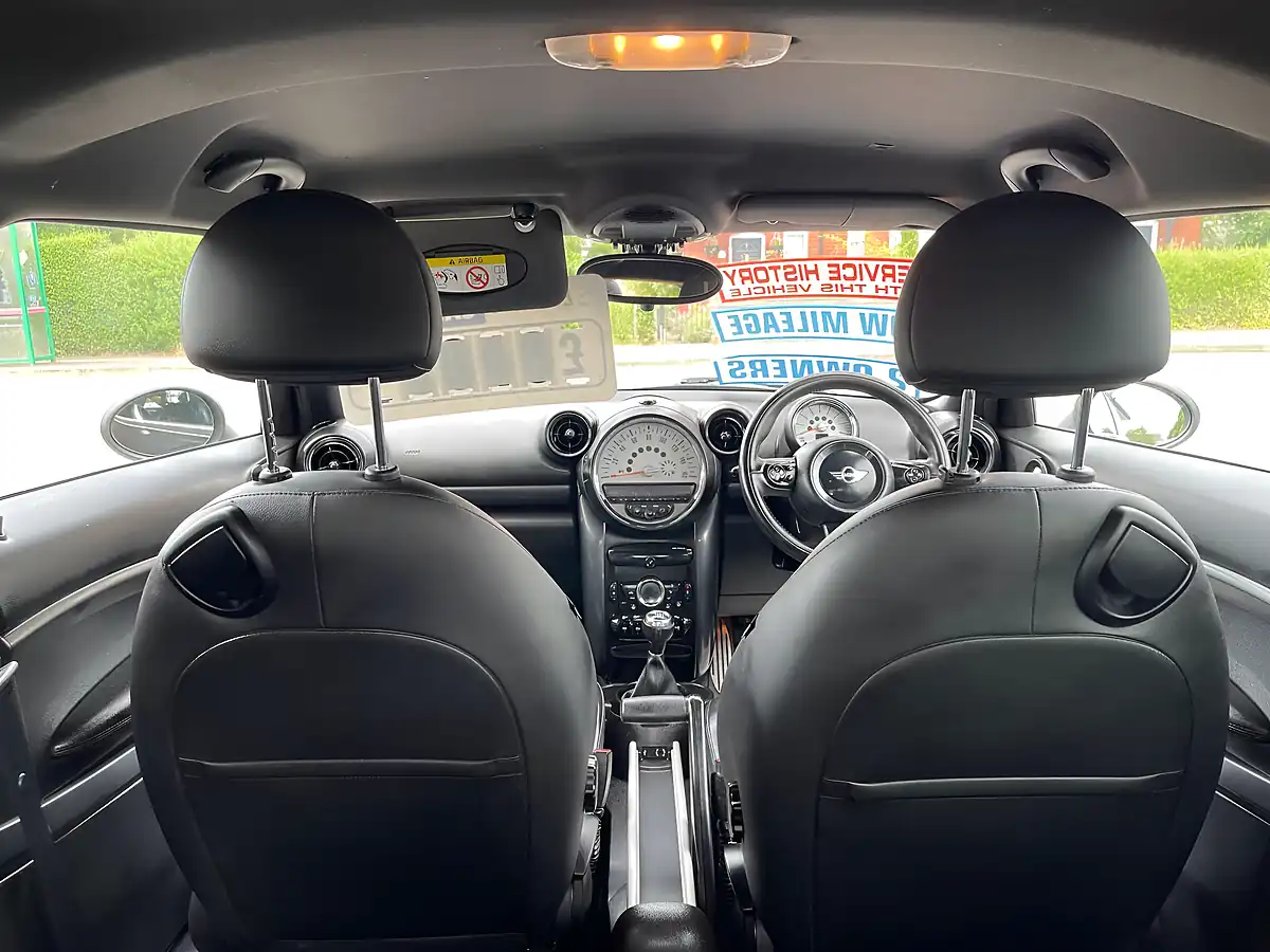 Used 2013 MINI Paceman Cooper S Black - Interior and Exterior details 17