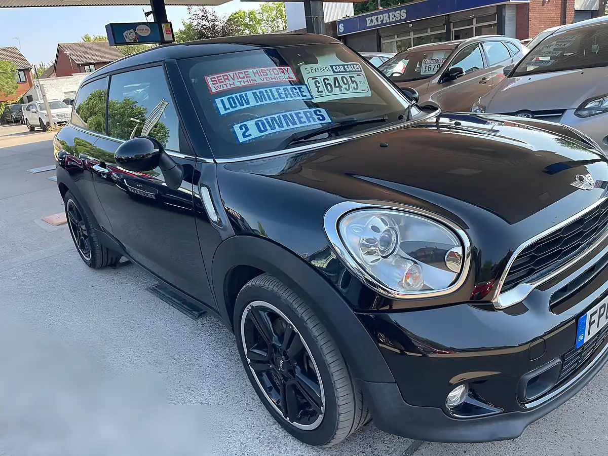 Used 2013 MINI Paceman Cooper S Black - Interior and Exterior details 20