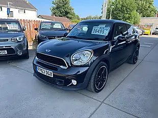 Used 2013 MINI Paceman Cooper S Black - Interior and Exterior details 4