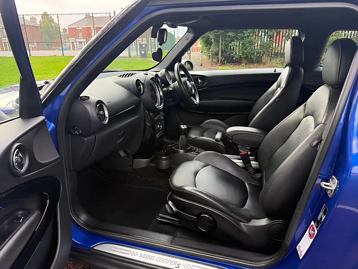 Used 2013 MINI Paceman Cooper S Blue - Interior and Exterior details 12