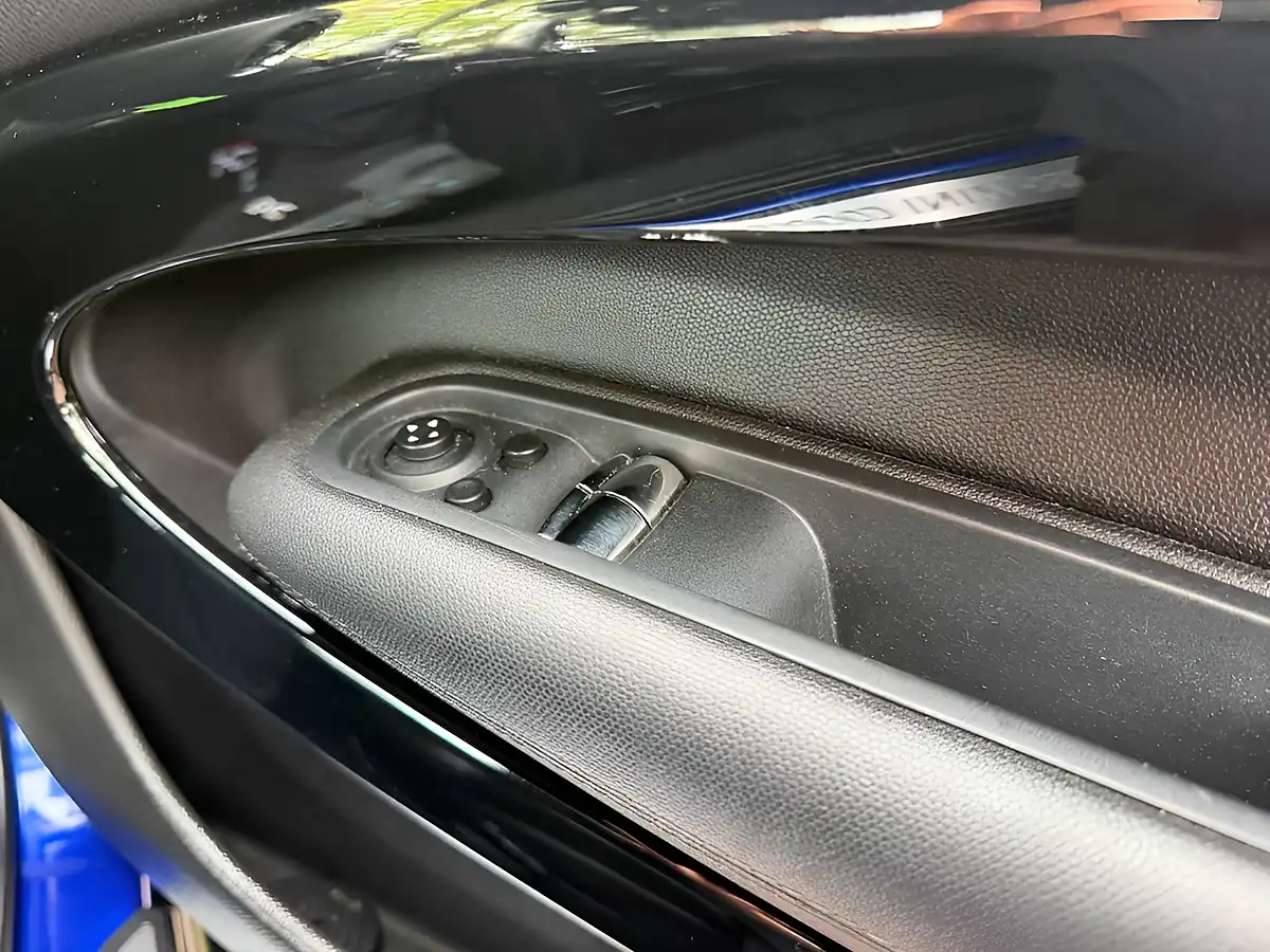 Used 2013 MINI Paceman Cooper S Blue - Interior and Exterior details 20