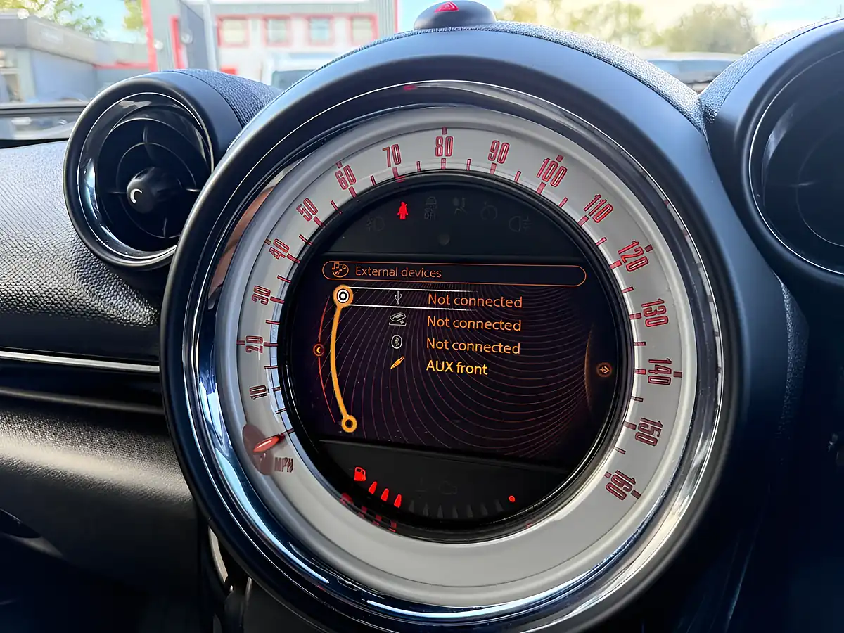 Used 2013 MINI Paceman Cooper Starlight Blue - Interior and Exterior details 15