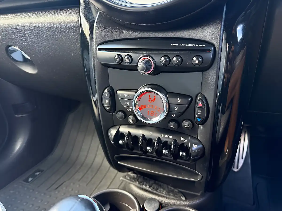 Used 2013 MINI Paceman Cooper Starlight Blue - Interior and Exterior details 16