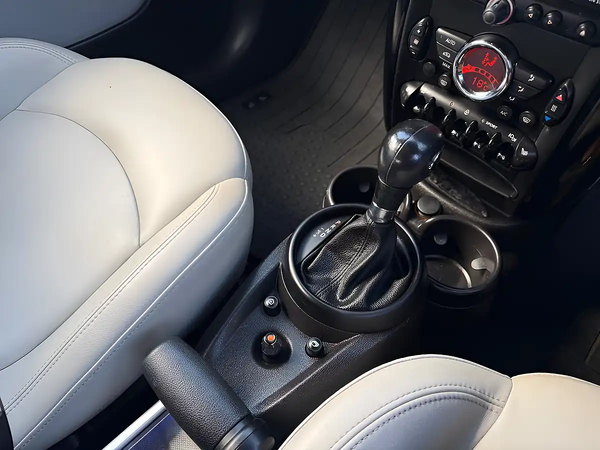 Used 2013 MINI Paceman Cooper Starlight Blue - Interior and Exterior details 17