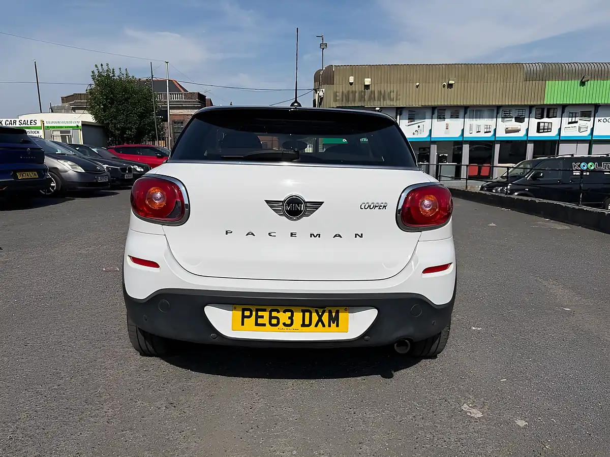 Used 2013 MINI Paceman Cooper White - Interior and Exterior details 15