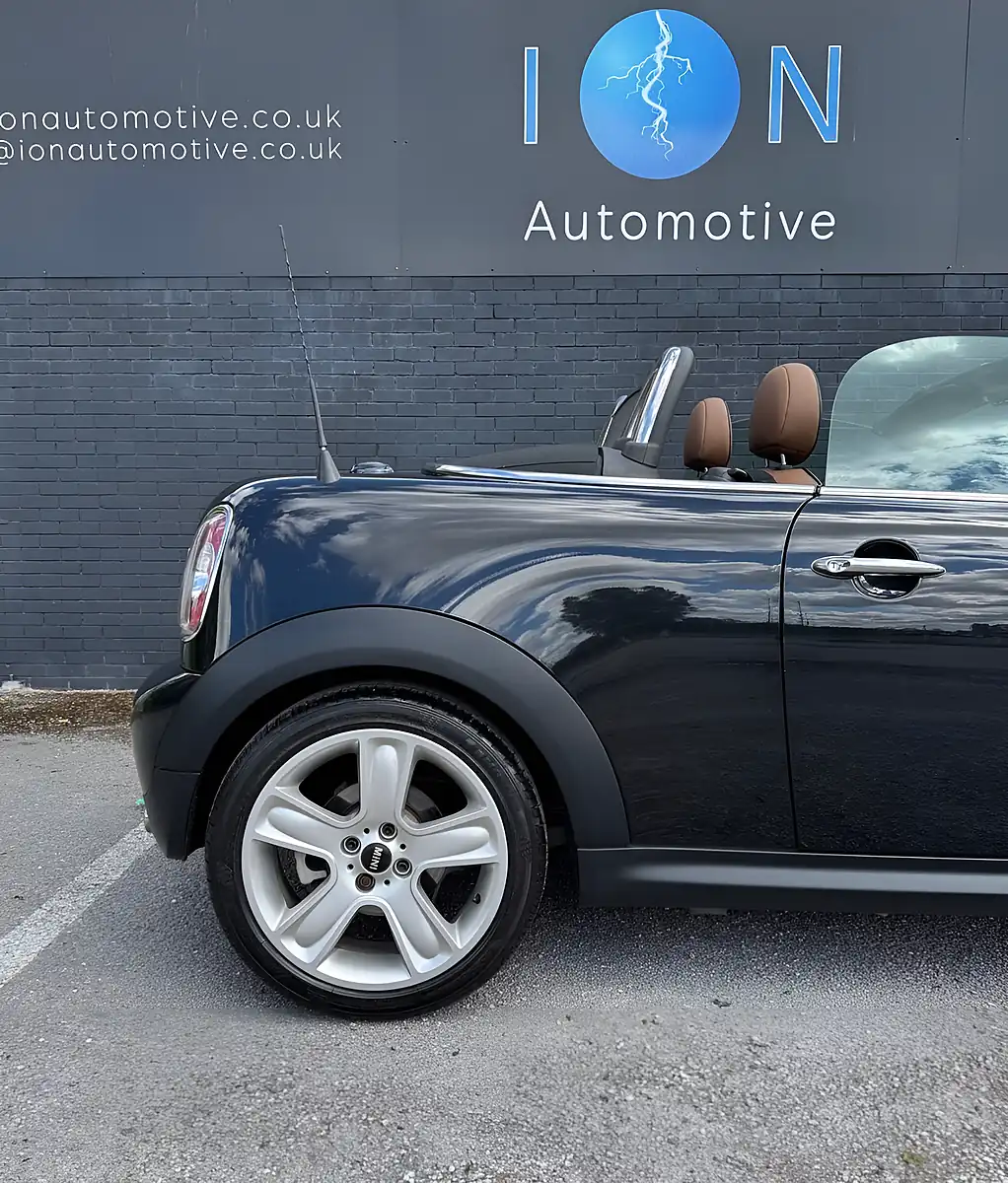 Used 2013 MINI Roadster Cooper Midnight Black Metallic - Interior and Exterior details 10
