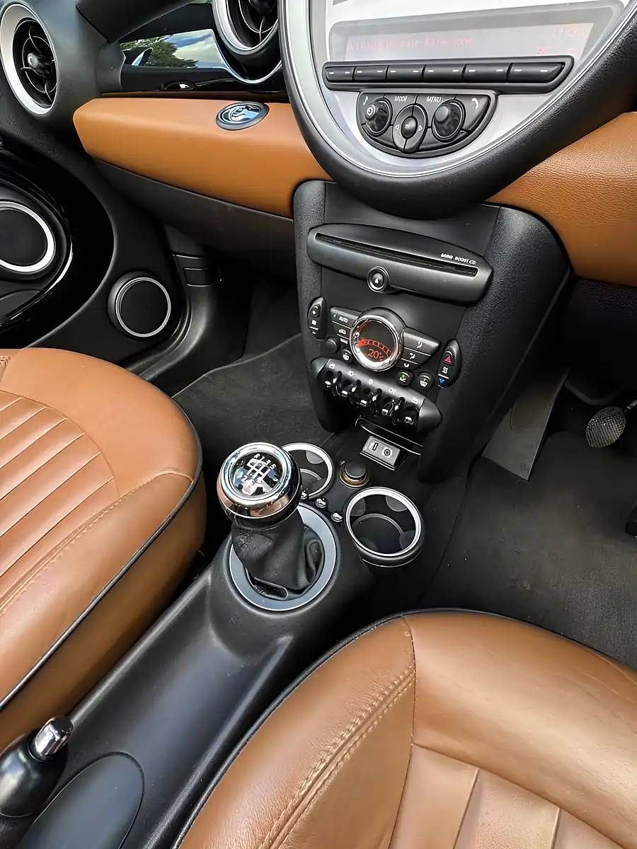 Used 2013 MINI Roadster Cooper Midnight Black Metallic - Interior and Exterior details 17
