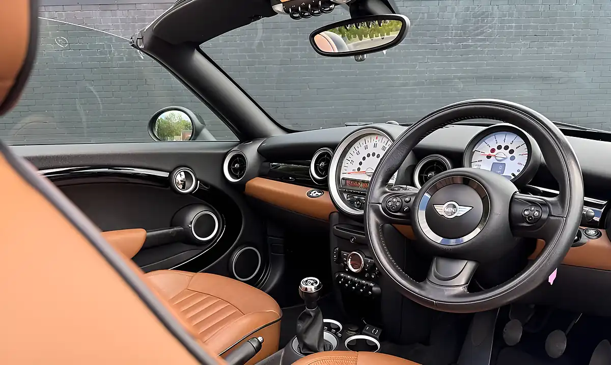 Used 2013 MINI Roadster Cooper Midnight Black Metallic - Interior and Exterior details 19