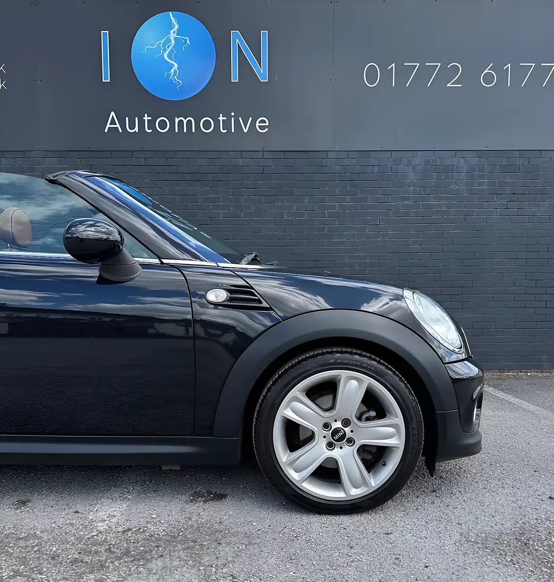 Used 2013 MINI Roadster Cooper Midnight Black Metallic - Interior and Exterior details 8