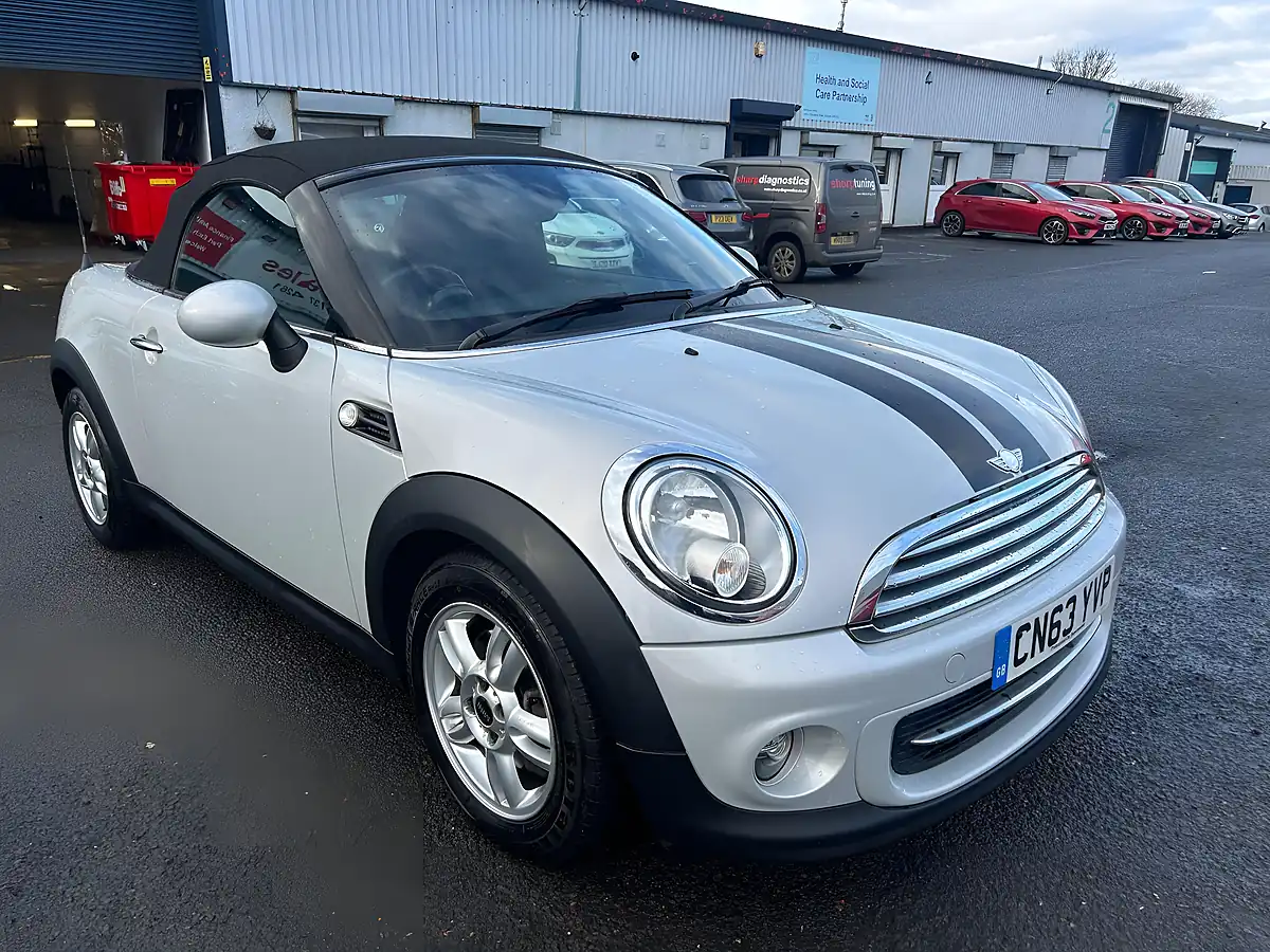 Used 2013 MINI Roadster Cooper Silver - Interior and Exterior details 3