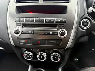 Used 2013 Mitsubishi Asx 3 Silver - Interior and Exterior details 19