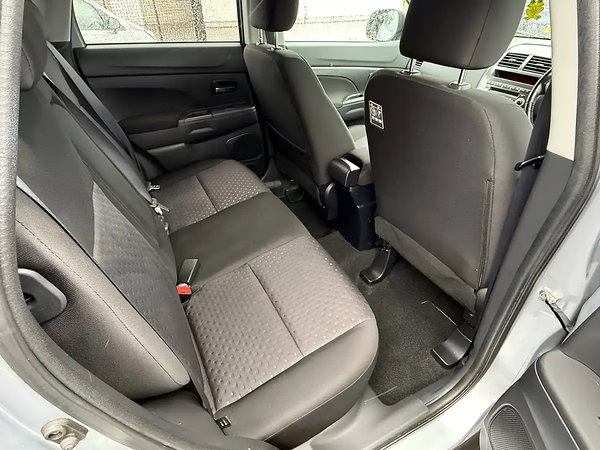 Used 2013 Mitsubishi Asx 3 Silver - Interior and Exterior details 11
