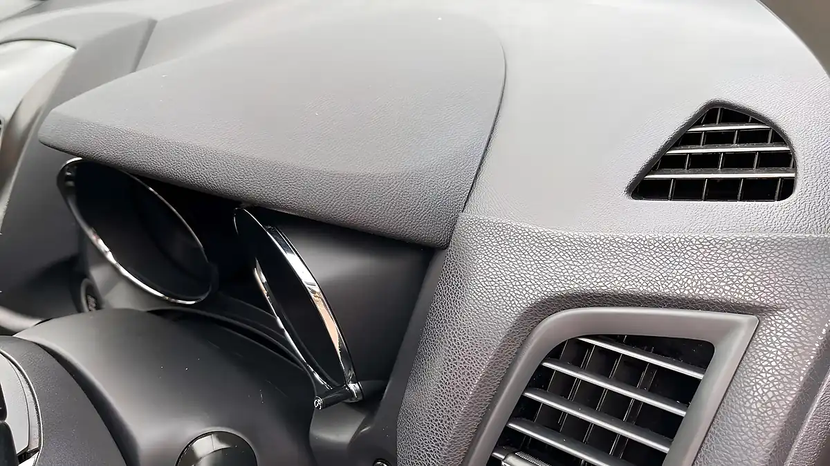 Used 2013 Mitsubishi Asx 3 White - Interior and Exterior details 13