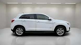 Used 2013 Mitsubishi Asx 3 White - Interior and Exterior details 4