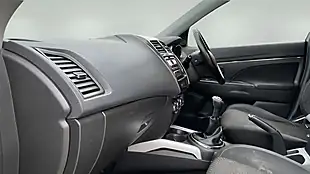 Used 2013 Mitsubishi Asx 3 White - Interior and Exterior details 7