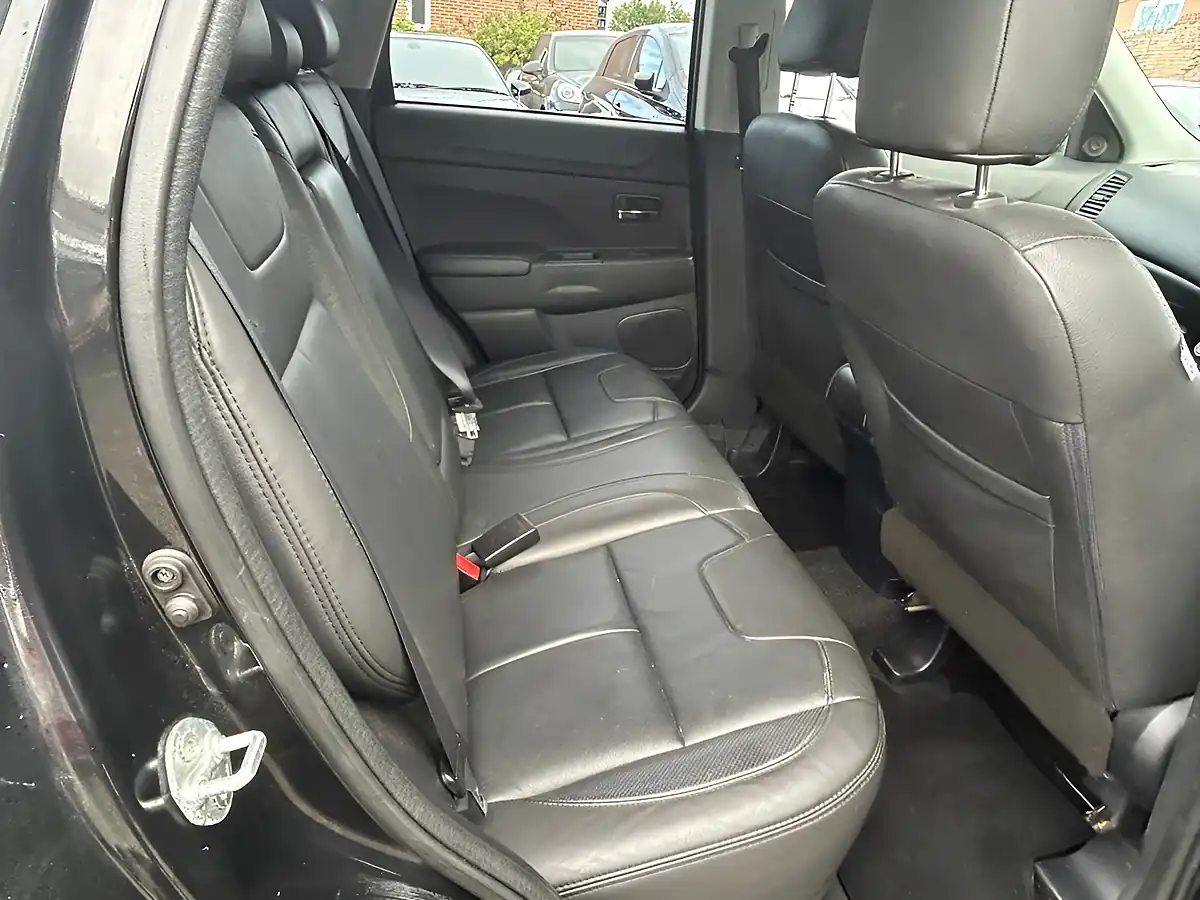 Used 2013 Mitsubishi Asx 4 Black - Interior and Exterior details 12