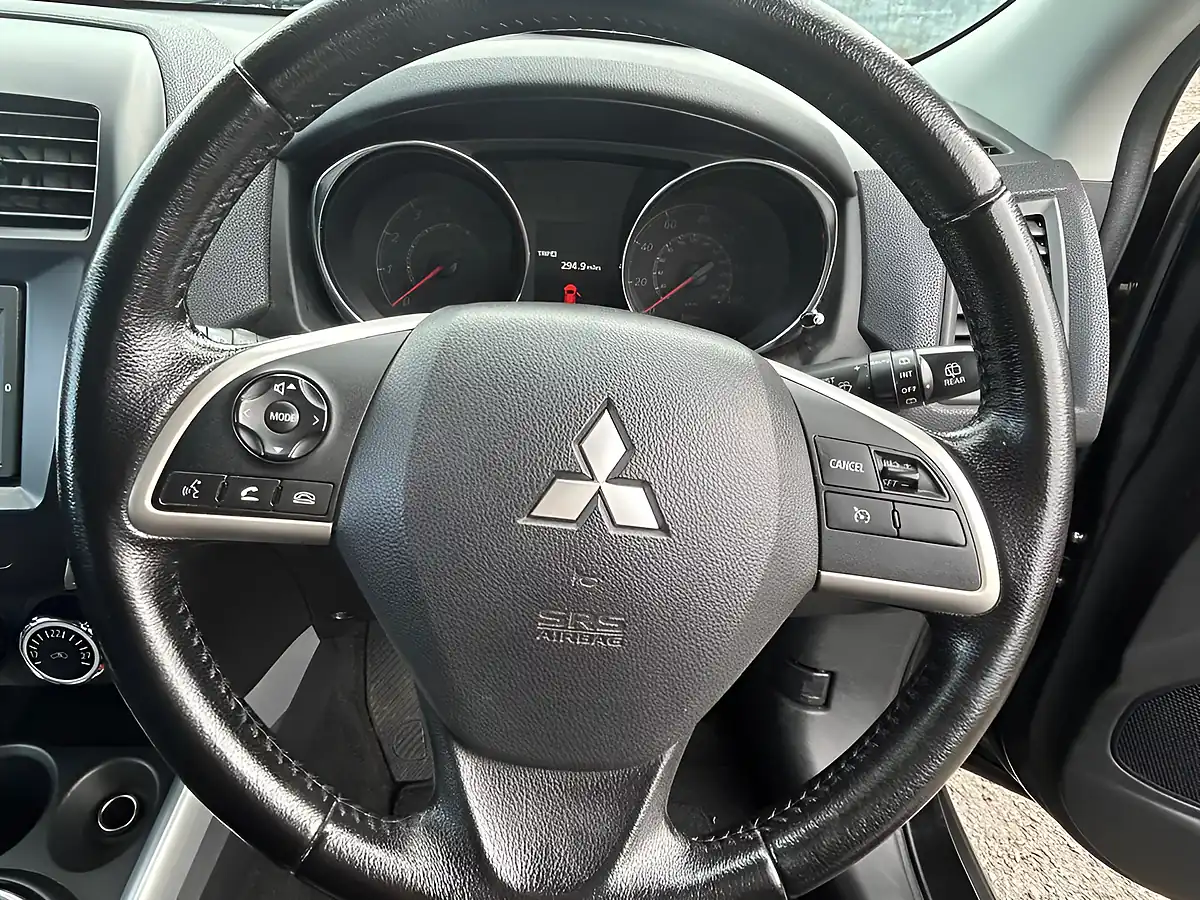 Used 2013 Mitsubishi Asx 4 Black - Interior and Exterior details 14