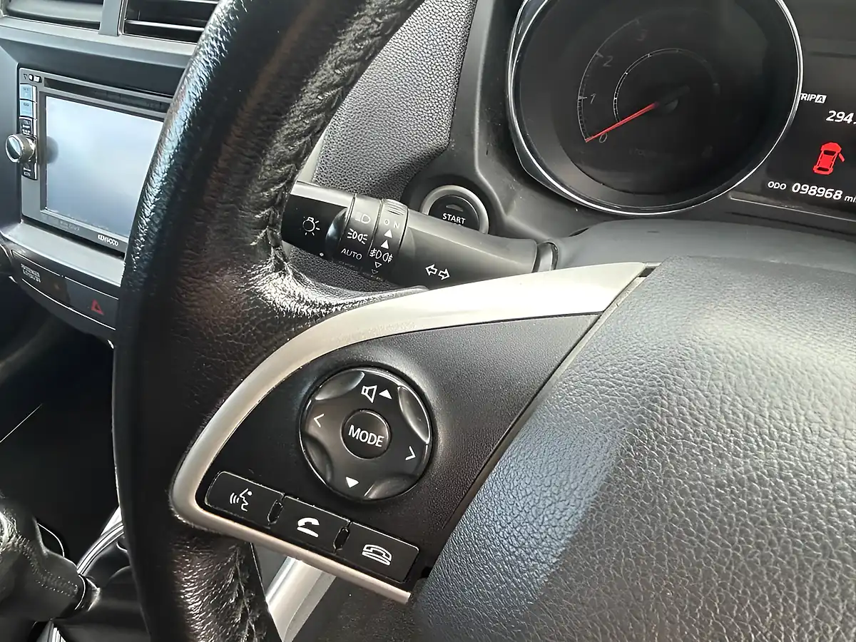 Used 2013 Mitsubishi Asx 4 Black - Interior and Exterior details 15