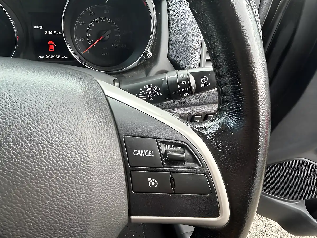 Used 2013 Mitsubishi Asx 4 Black - Interior and Exterior details 17