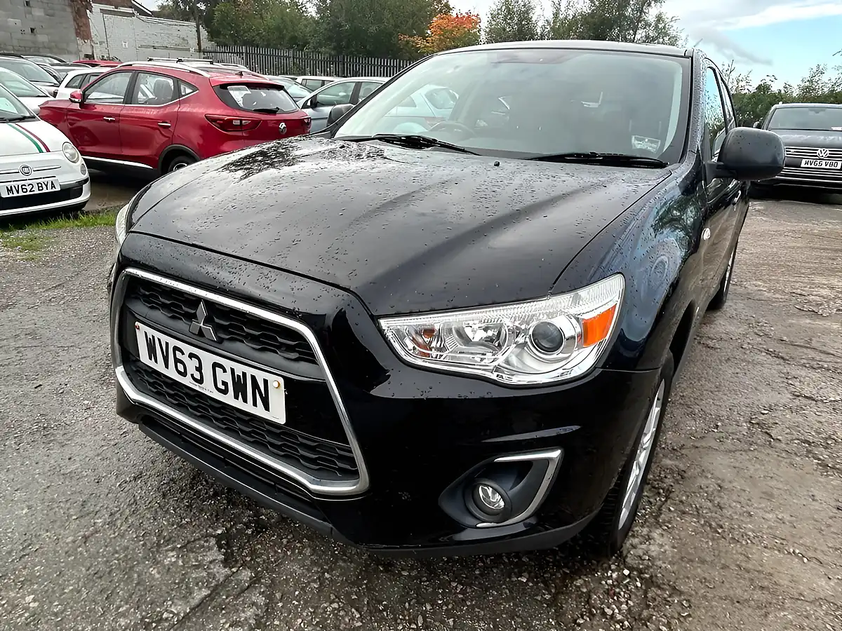 Used 2013 Mitsubishi Asx 4 Black - Interior and Exterior details 3