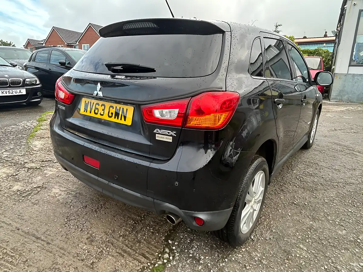 Used 2013 Mitsubishi Asx 4 Black - Interior and Exterior details 6
