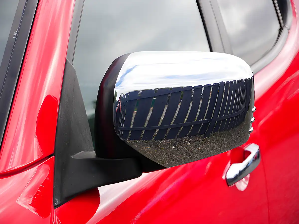 Used 2013 Mitsubishi L200 Barbarian Lb Dcb Red - Interior and Exterior details 14