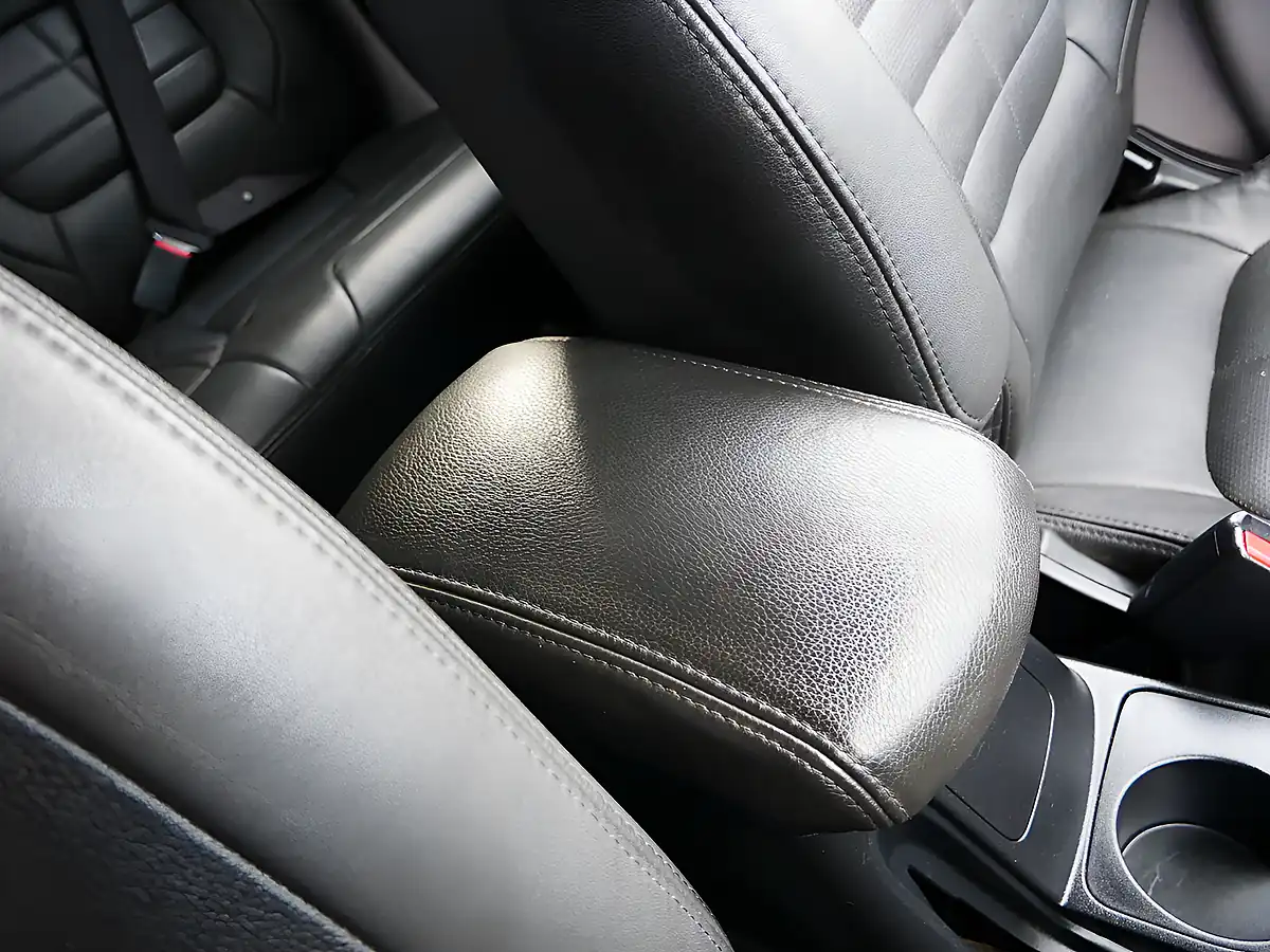 Used 2013 Mitsubishi L200 Barbarian Lb Dcb Red - Interior and Exterior details 17