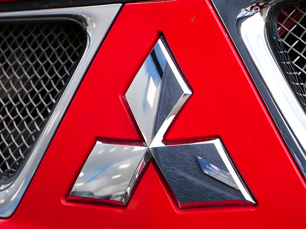 Used 2013 Mitsubishi L200 Barbarian Lb Dcb Red - Interior and Exterior details 20