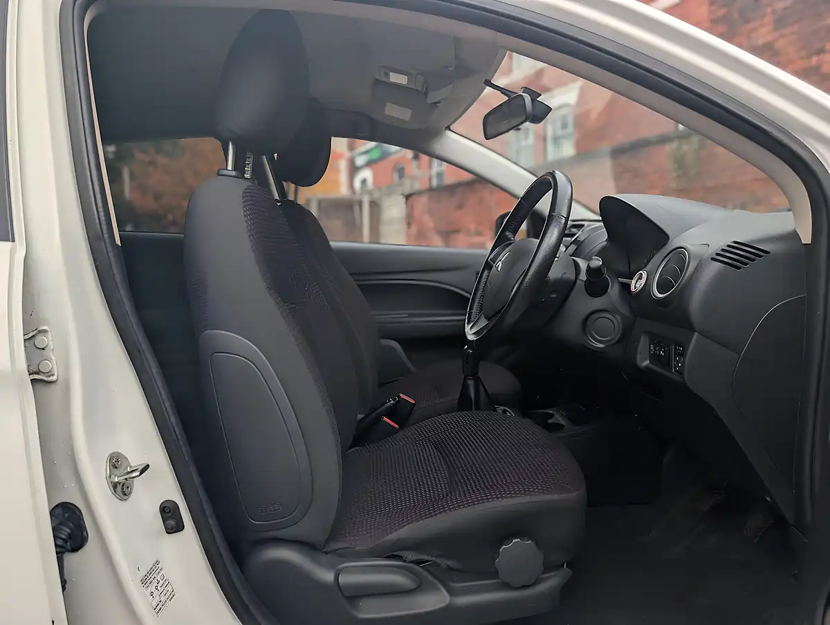 Used 2013 Mitsubishi Mirage 3 - Interior and Exterior details 14