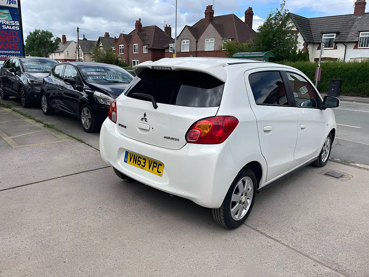 Used 2013 Mitsubishi Mirage 3 White - Interior and Exterior details 2