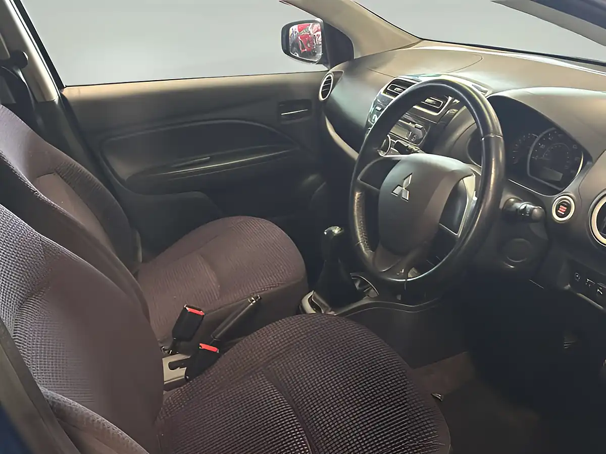 Used 2013 Mitsubishi Mirage Mirage 3 Reef Blue - Interior and Exterior details 6