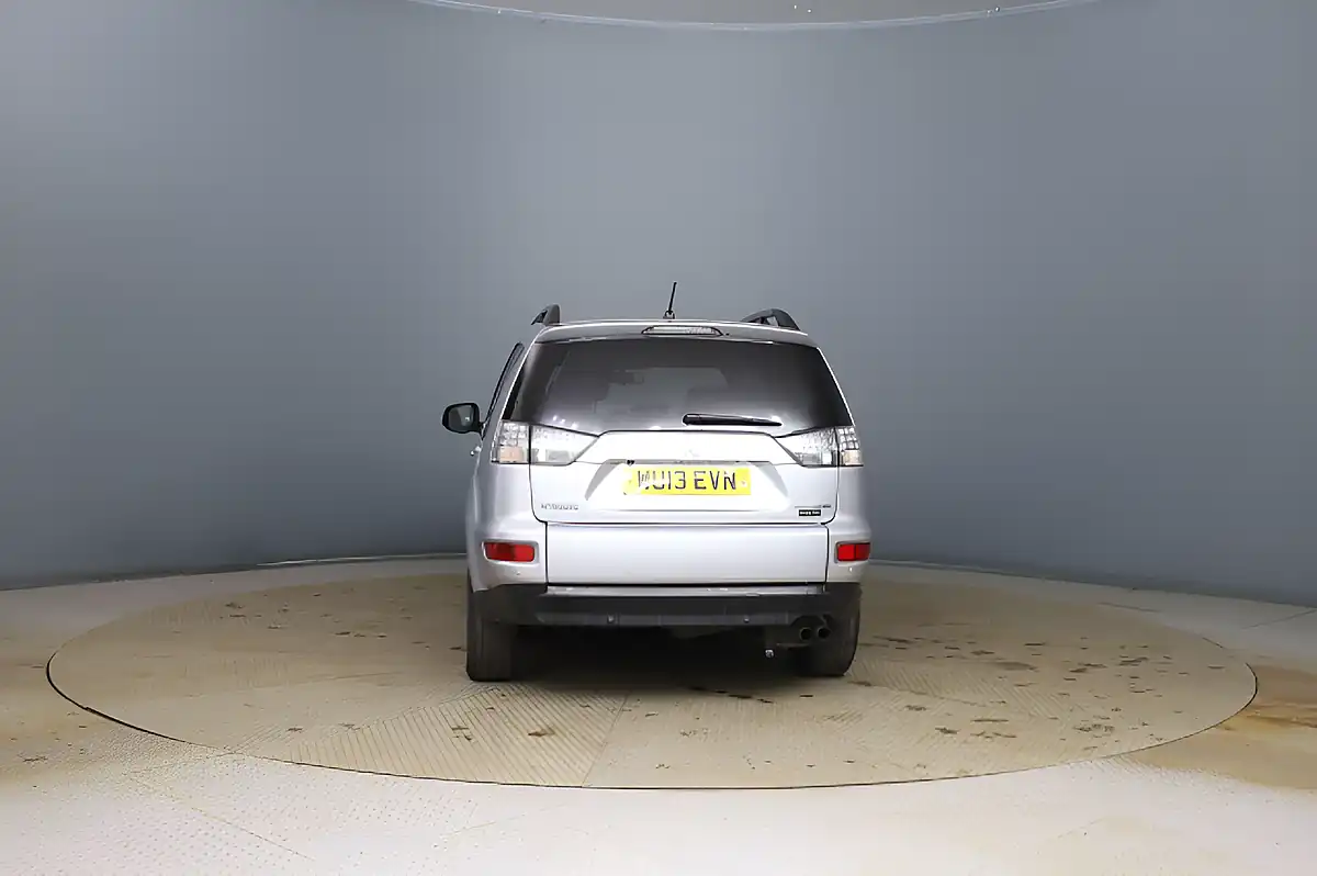 Used 2013 Mitsubishi Outlander GX4 Silver - Interior and Exterior details 2