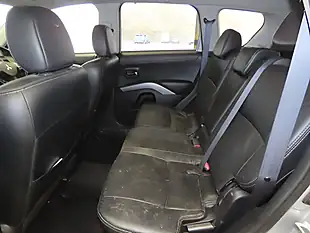 Used 2013 Mitsubishi Outlander GX4 Silver - Interior and Exterior details 5