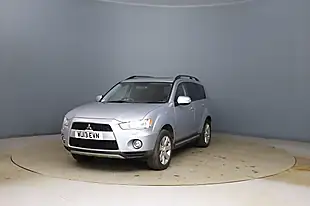 Used 2013 Mitsubishi Outlander GX4 Silver - Interior and Exterior details 9