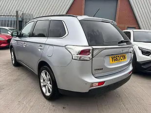 Used 2013 Mitsubishi Outlander GX4 Silver - Interior and Exterior details 4